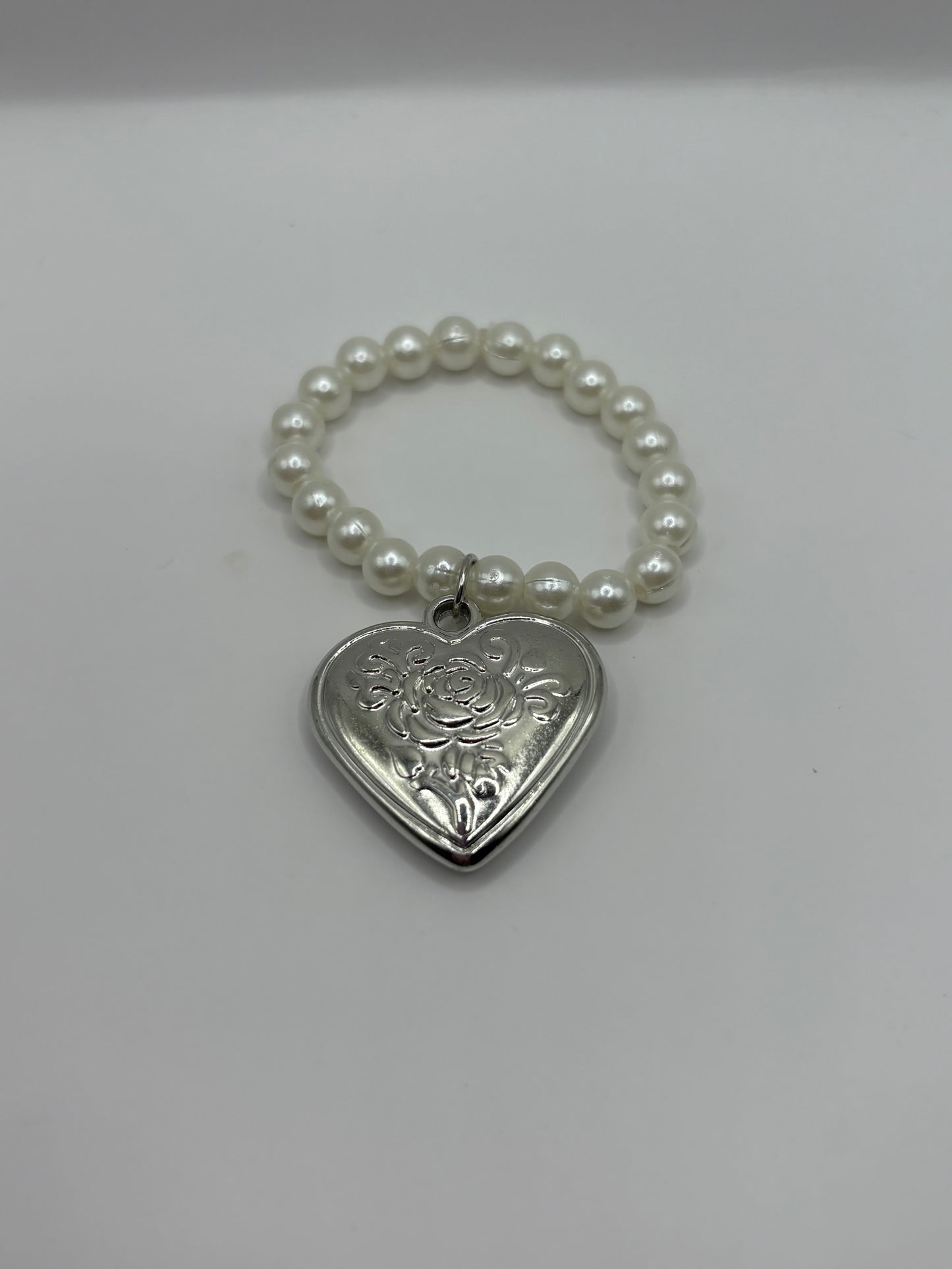 Labubu Pearl Silver Heart necklace (Doll not included)