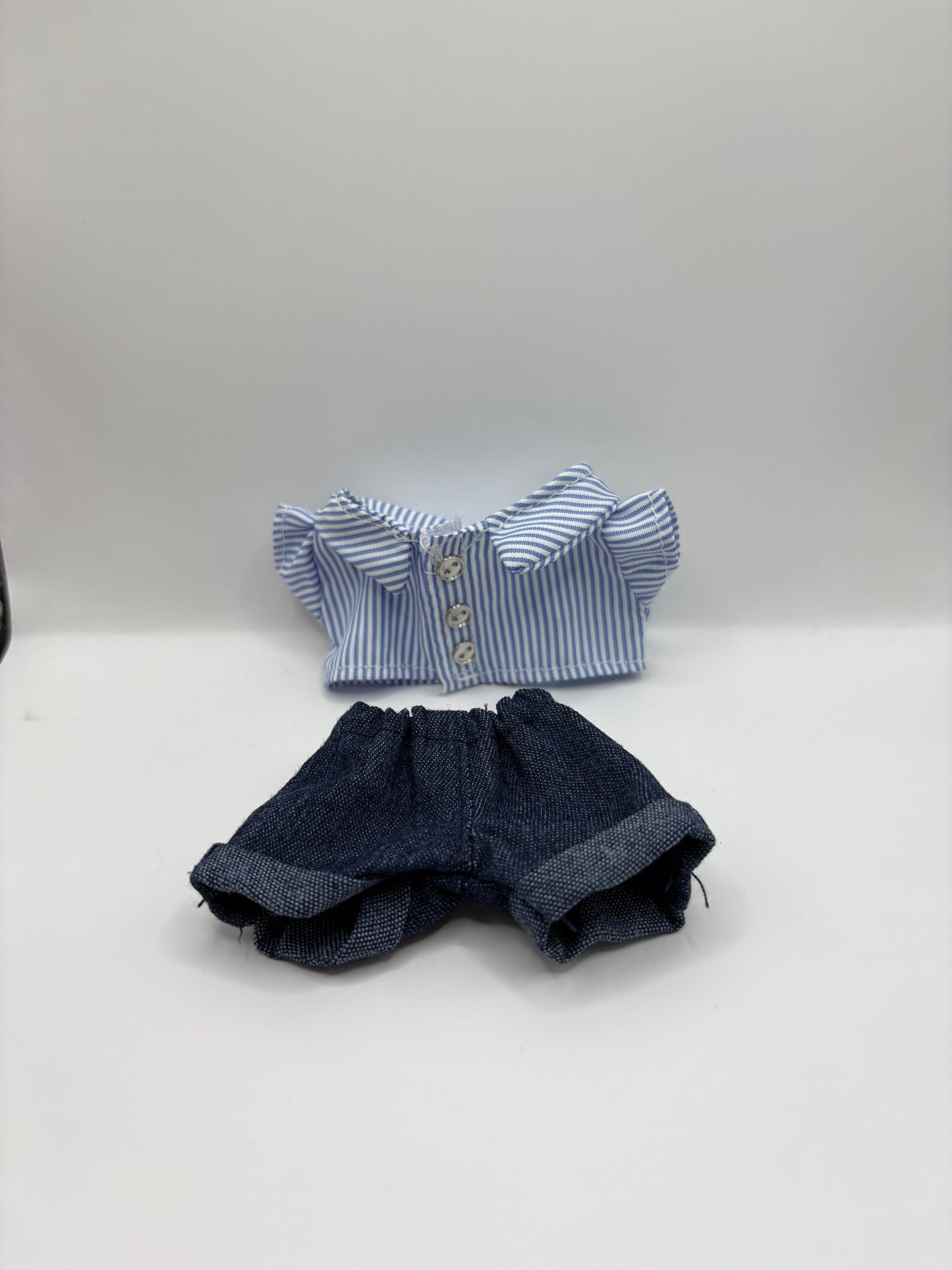 Labubu Mini Flip with me outfit (Doll not included)