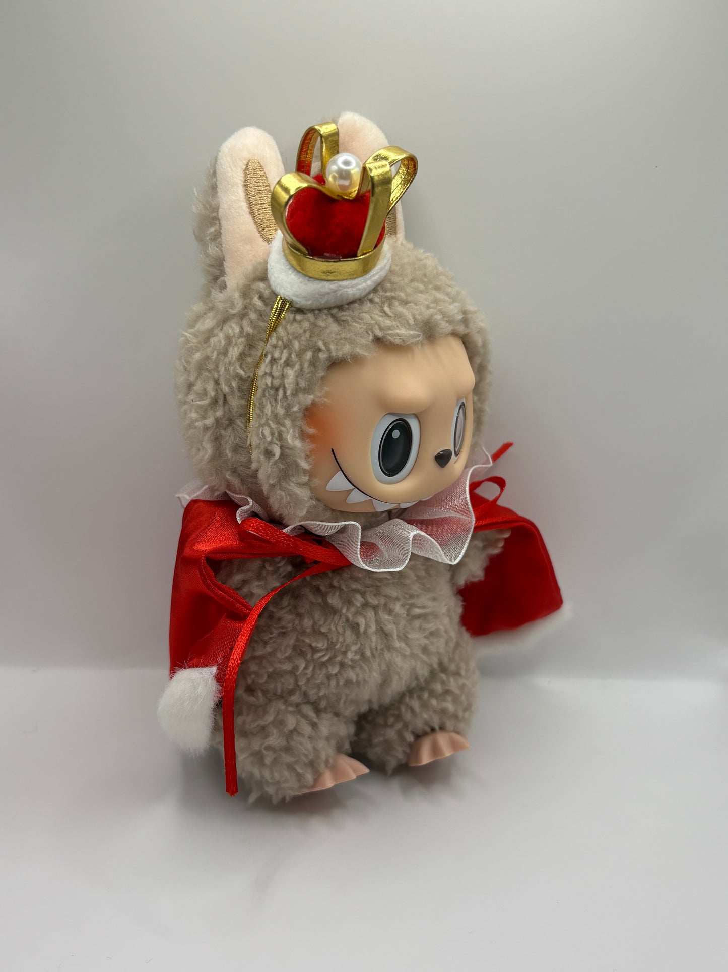 Labubu King outfit- twins with the Medium King doll (Doll not included)